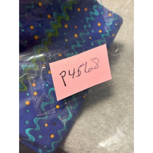 Hi-Jinx by Clothworks Blue Fabric 28x22" Wavy & Dotted Pattern for Sewing Quilti - Picture 5 of 5